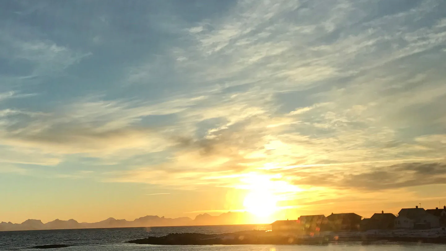 Mitternachtssonne auf den Lofoten