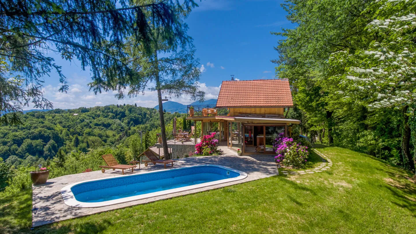 Ferienyhaus mit Pool
