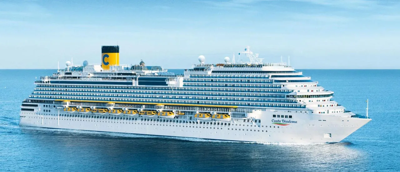 Kreuzfahrschiff auf See